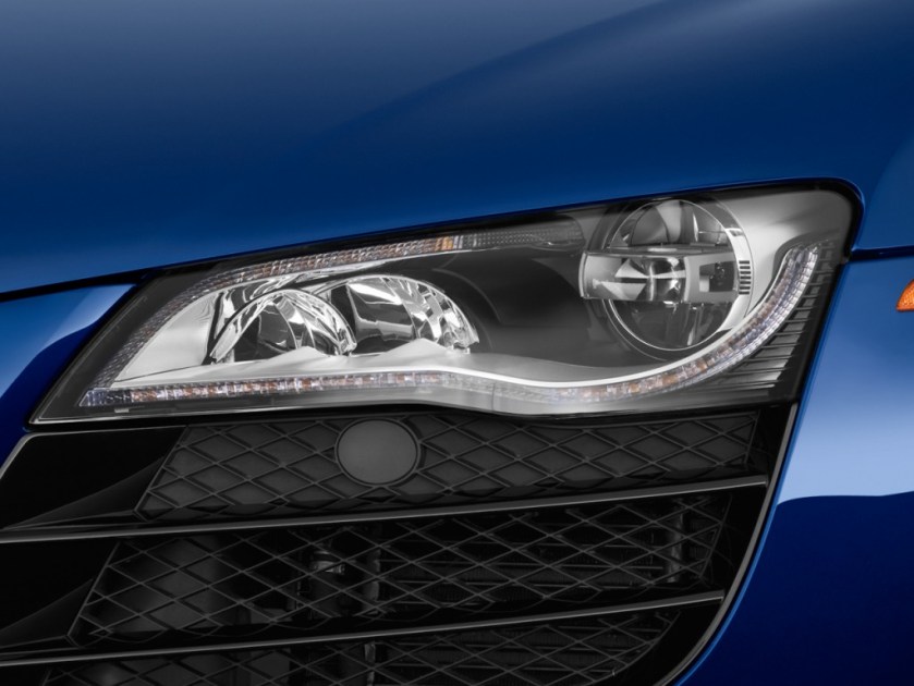 2010-audi-r8-2-door-coupe-5-2l-auto-quattro-headlight_100317662_l